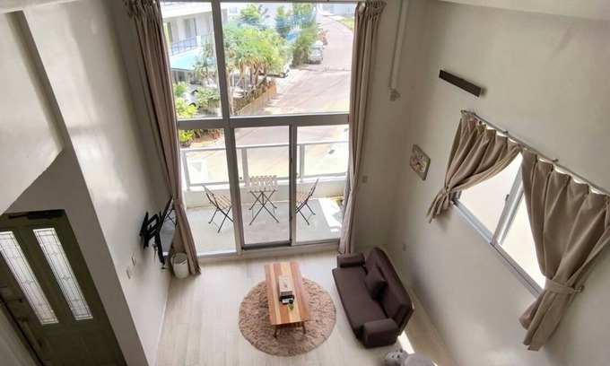 Motobu House | Open space, ideal for a relaxing stay, close to the beach.
