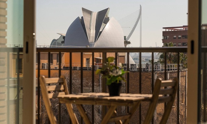 Montolivet Apartment | Opera Views. WiFi+Air Conditioning+ balcony