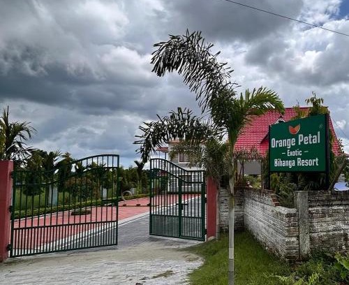 Chalsa Hotel | Orangepetal Exotic Bihanga Resort Dooars