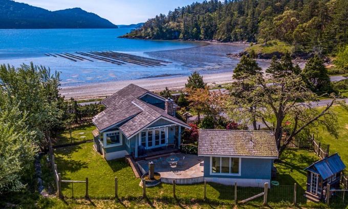 Eastsound Cottage | Orcas Island, Crescent Beach Cottage #252