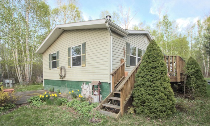 Herbster House | Orchard Acres | Charming Lake Superior Retreat