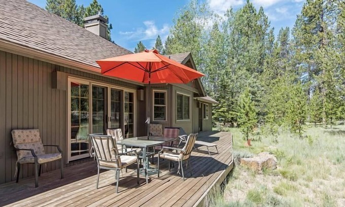 Deer Park House | Oregon Loop 36