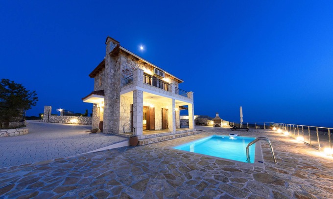 Elation Villa | Orient Villas Traditional