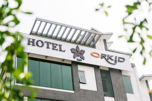 Bandar Mahkota Cheras Hotel | Orkid Inn Mahkota Cheras