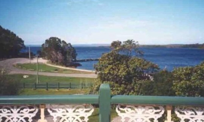 Strahan House | Ormiston House