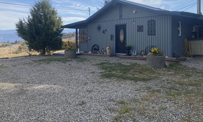 Okanagan-Similkameen Cottage | Osoyoos Hide Away, on 5 acres