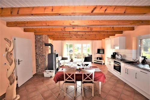 Hohwacht Apartment | Ostseeliebe-Erd-Links-3-KK-H