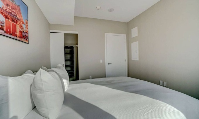 Ottawa Division Apartment | Ottawa - Wellington 2BB