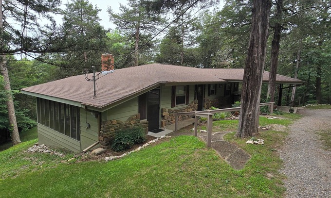 Mount Ida House | Ouachita River Multi-Family, River Access, Blufftops, Walking Forest Trails