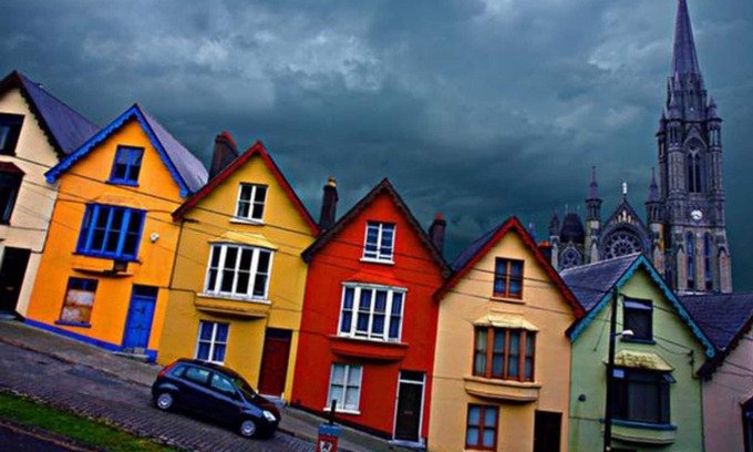 Cobh House | Our house in the middle of the street