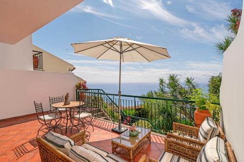 Camara de Lobos House | OurMadeira - Moradia da Falésia, panoramic views