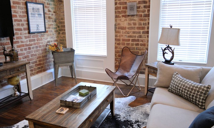 Central Business District Condo | Outdoors and Adventure themed, Historic luxury condo, 2 blocks from French Quart