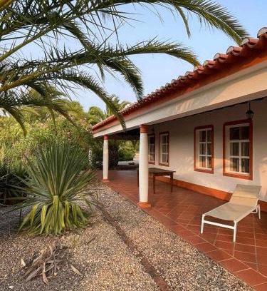 Cabeco de Vide House | Outeiro do Álamo by Portus Alacer