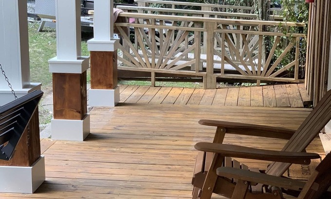 Highlands House | Outpost Inn