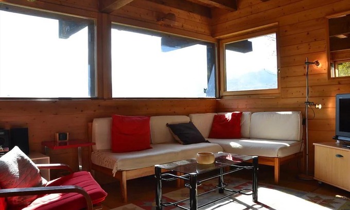 Chandolin Ski Chalet | Outside : chalet in Chandolin, for 4-6 persons, balcony, terrace, lawn with garden furnitureInside :
