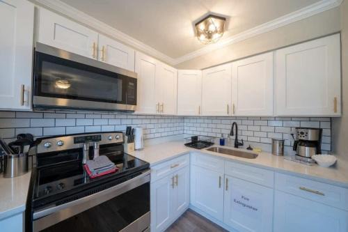 East Ocean View Apartment | OV Mosaic - Aloe Suite