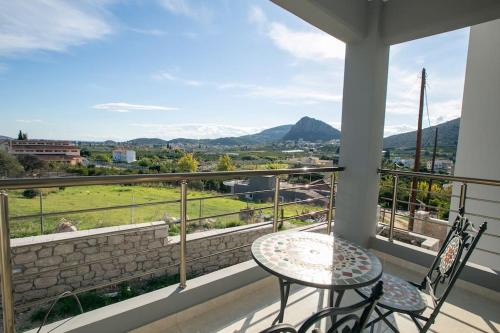 Lefkakia Apartment | Over the horizon 3 bedroom apartment