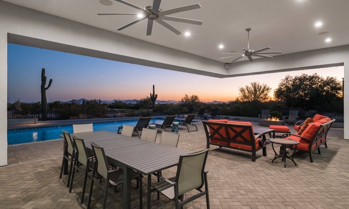North Scottsdale House | Overlook - Sleek and Sophisticated Scottsdale Manor