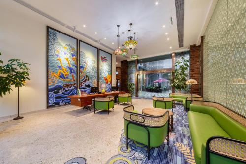 Buji Hotel | Overseas Chinese Town Nanyang Inn
