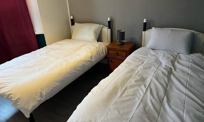 Newcastle-upon-Tyne Apartment | Ovington Grove 2 free parking, 5 min from city centre