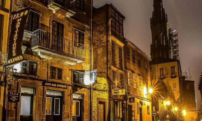 Santiago de Compostela Historic Centre House | Oxford Suites Santiago de Compostela
