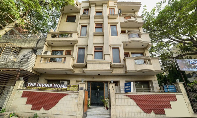 East of Kailash Hotel | OYO 1768 Home Stay The Divine Home