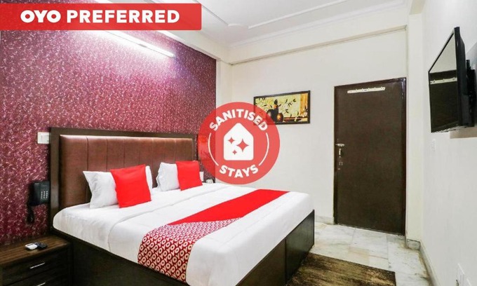 Sector 45 Hotel | OYO 48902 The White Villa