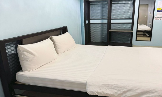 Suphan Buri Hotel | OYO 75506 Ratchapruek Apartment Suphanburi