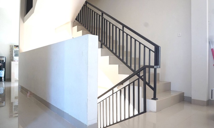 Makassar Hotel | OYO 93770 Pondom Danu 77