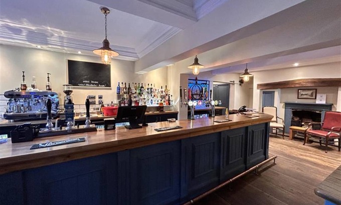 Etwall Hotel | OYO Blenheim House