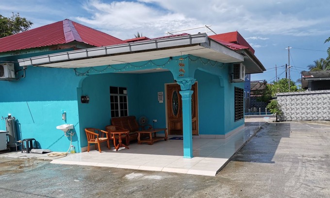Kampung Bakau House | OYO Home 90357 Alisa Homestay