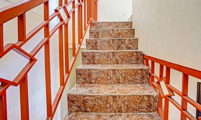 Sidoarjo Hotel | OYO Life 91587 Griya Buah De5 Syariah