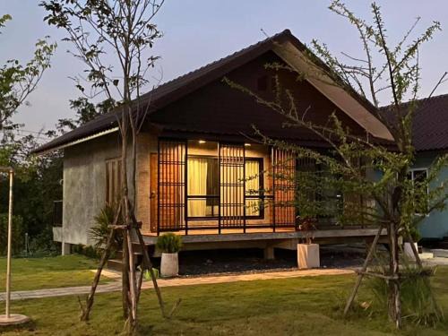 Bang Krasan House | P Villa Homestay