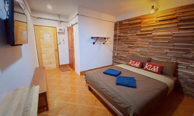 Pak Nam House | Pakarang Resort