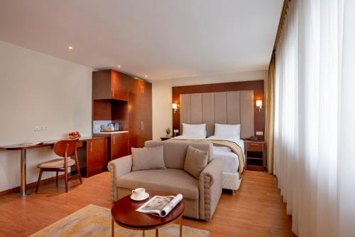 Rhein-Erft-Kreis District Hotel | Palast Hotel