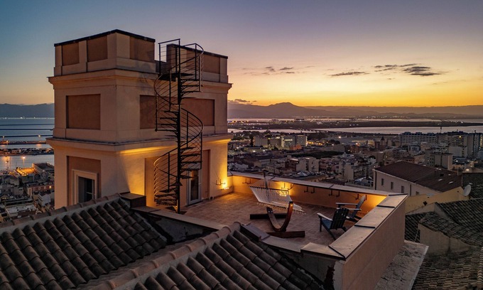 Historic Castle District House | Palazzo Boyl 1840