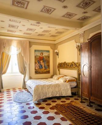 Sarzana House | Palazzo Lari Sarzana