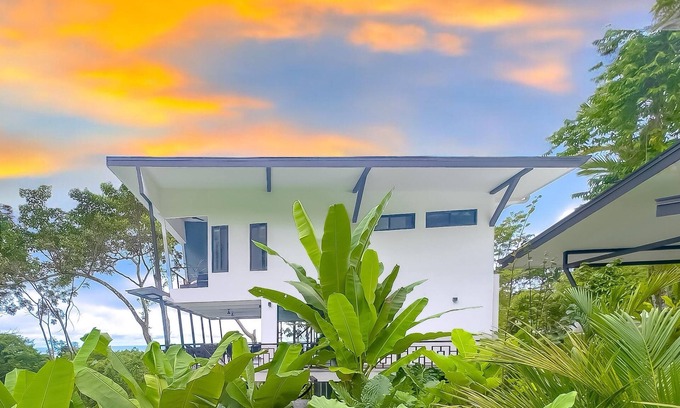 Ballena House | Palco del Mar