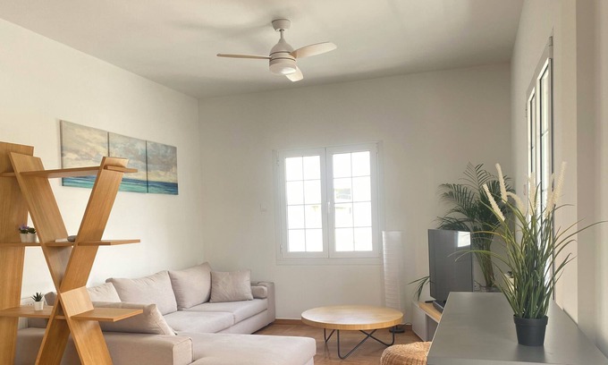 Palaio Faliro Apartment | Paleo Faliro Comfort Apartment