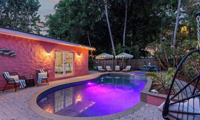 Poinciana Park House | Palm Beach 5BR Cottage!Pool+Spa+Sauna+Cold Plunge