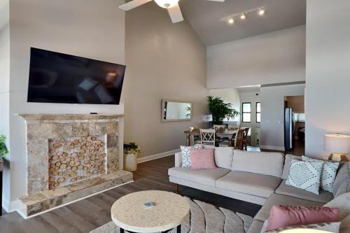 Pensacola Beach Apartment | Palm Beach Club #255