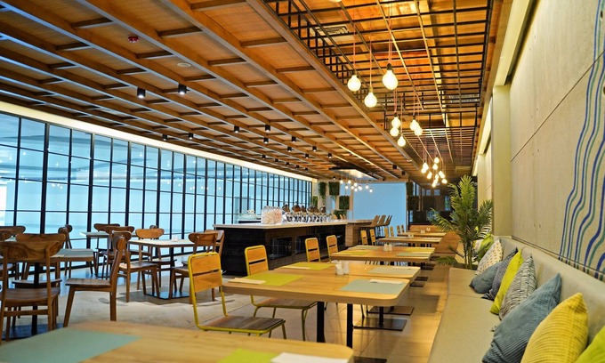 Surabaya Hotel | Palm Park Hotel Surabaya