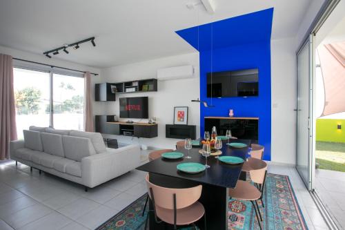 Meneou House | Palmove Renovated Meneou House