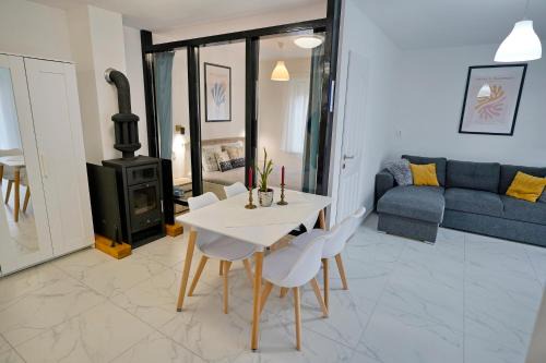 Nagymanyok Apartment | Panoráma házikó
