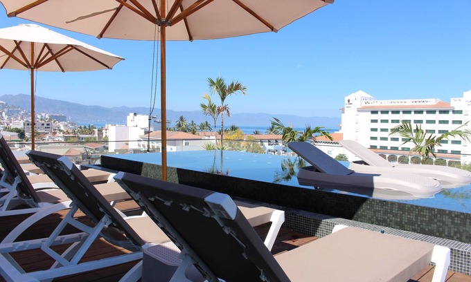 Lazaro Cardenas Apartment | Panoramic Ocean View of Puerto Vallarta