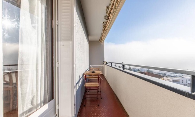 Montjuzet Apartment | PANORAMIC VIEW * WIFI* BETWEEN CITY AND NATURE