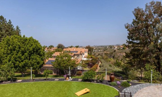 Rancho Penasquitos House | Panoramic Views with Relaxing Resort Feel