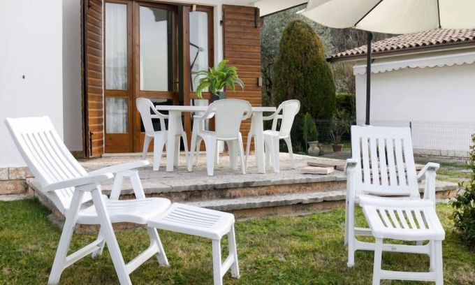 Calmasino House | Panoramico by Interhome