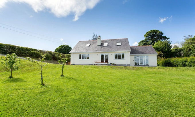 Marianglas Cottage | Pant yr Afallen - a coastal that sleeps 10 guests in 4 bedrooms