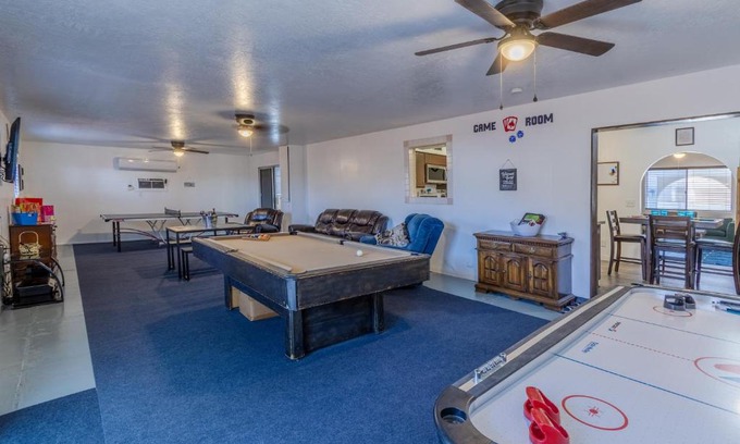 Lake Havasu City House | Papago Desert Game Room Getaway